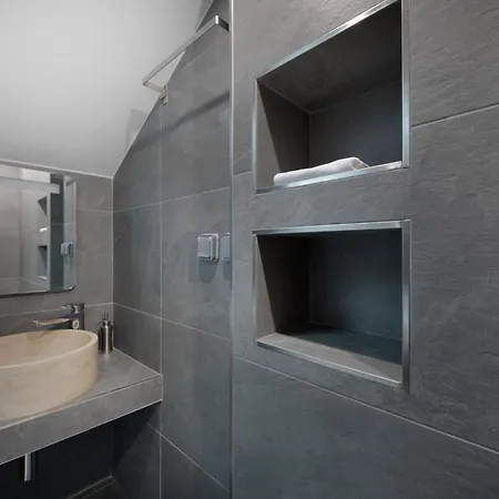 Duplex Renove Parking Gratuit 9
